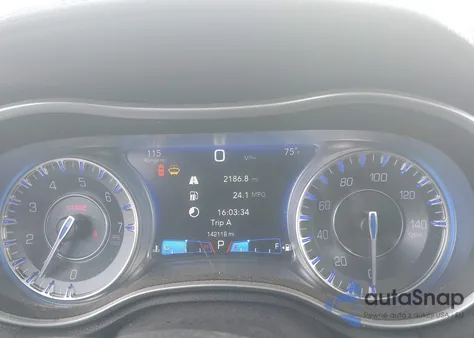 2016 Chrysler 300C z USA, uszkodzony, nr VIN 2C3CCAEG1GH333866